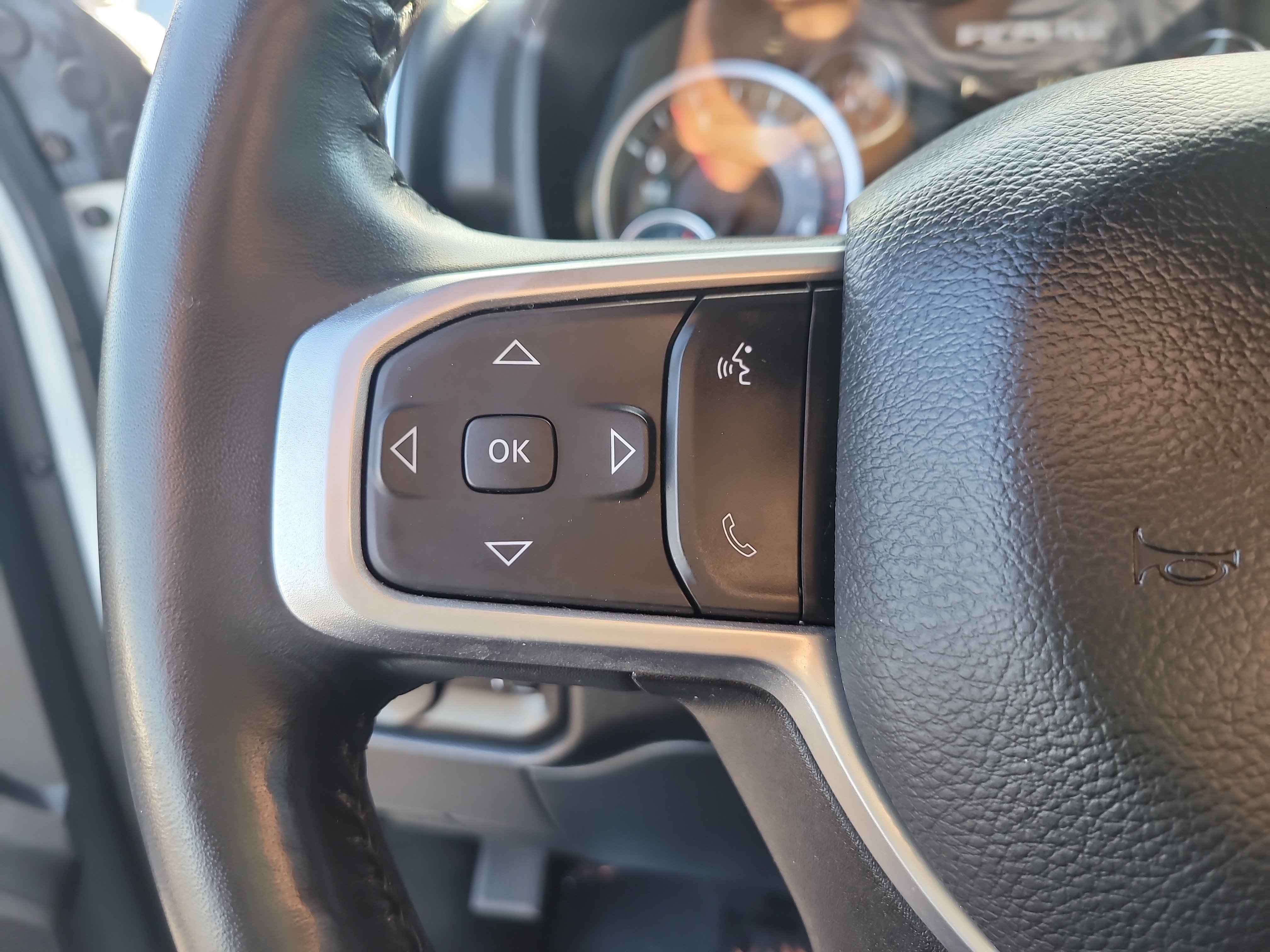 Used 2024 RAM 2500 Big Horn w/ Night Edition AWD/4WD image 28