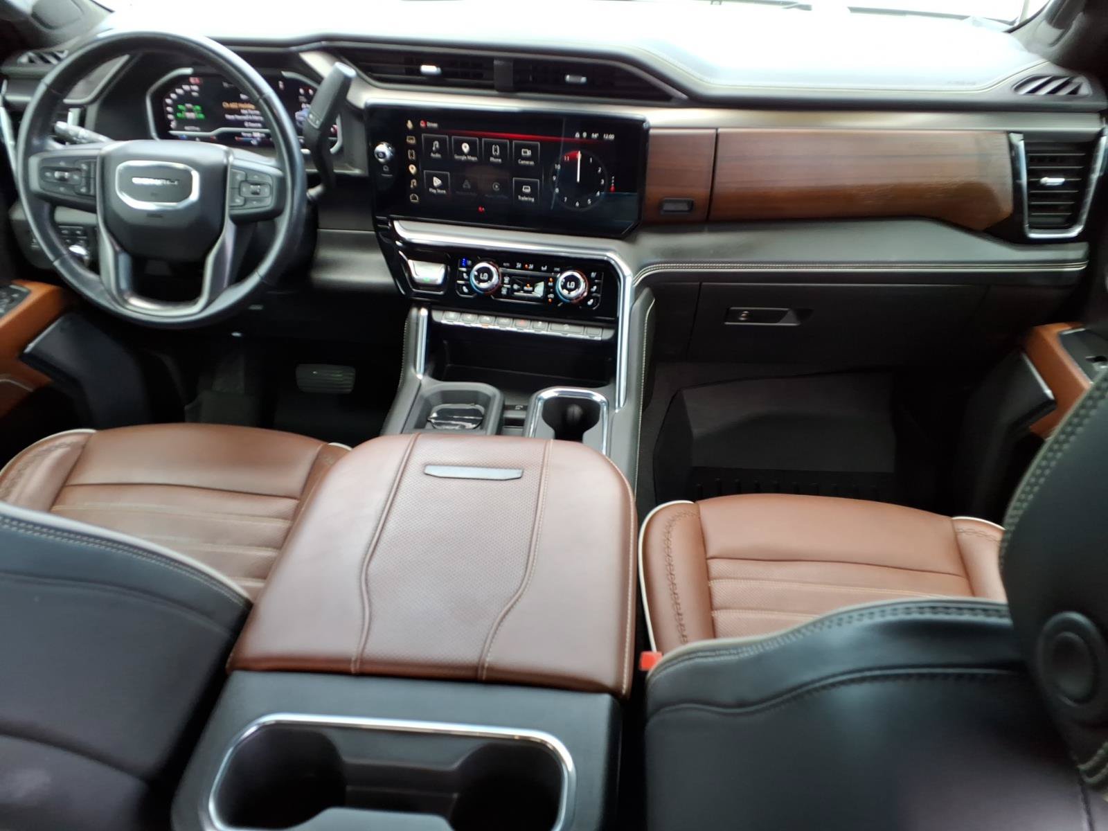 Used 2024 GMC Sierra 2500 Denali Ultimate AWD/4WD image 17