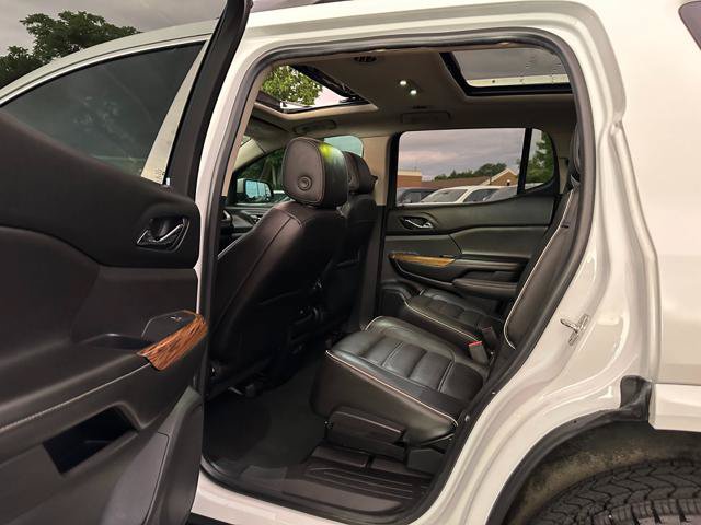 Used 2017 GMC Acadia Denali w/ Technology Package AWD/4WD image 12