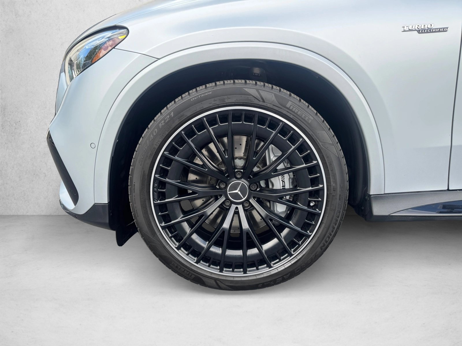 Certified 2024 Mercedes-Benz GLC 43 AMG 4MATIC image 9