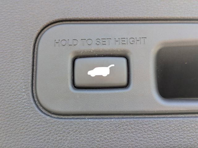 Used 2023 Acura MDX A-Spec image 15