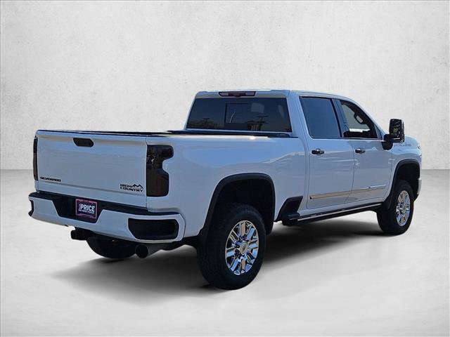 Used 2024 Chevrolet Silverado 2500 High Country w/ High Country Premium Package AWD/4WD image 5