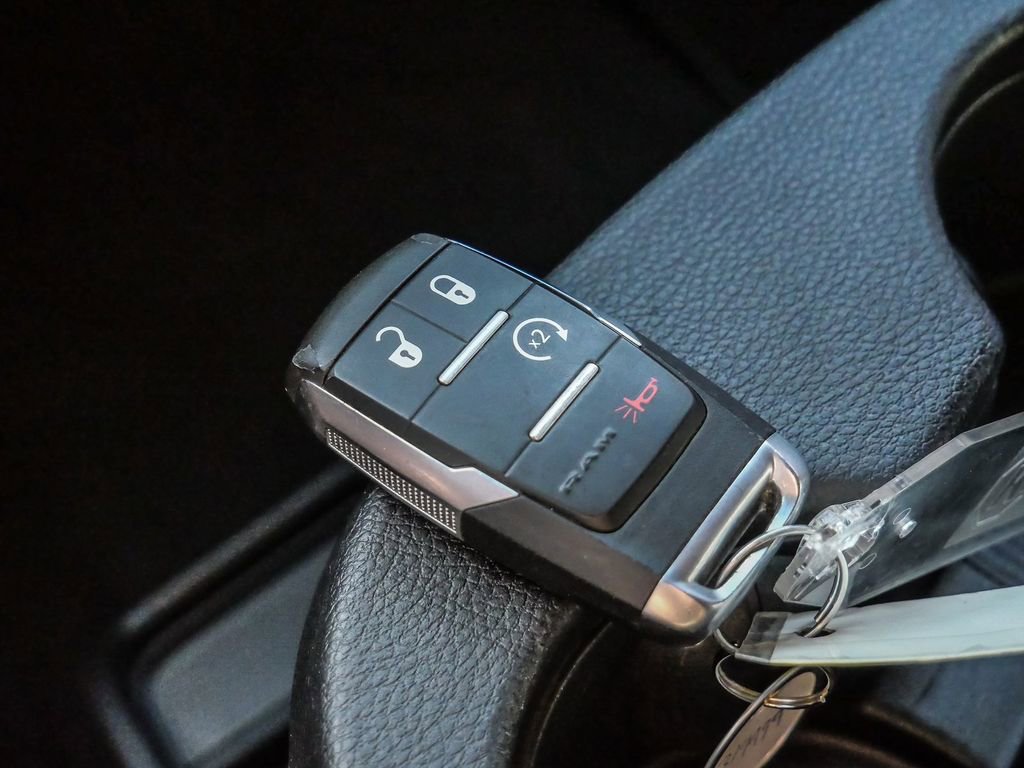 Used 2022 RAM 2500 Big Horn w/ Cold Weather Group image 32