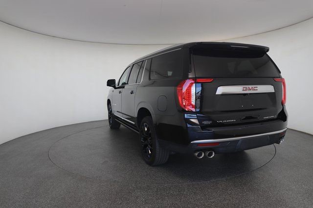 Used 2022 GMC Yukon XL Denali image 12
