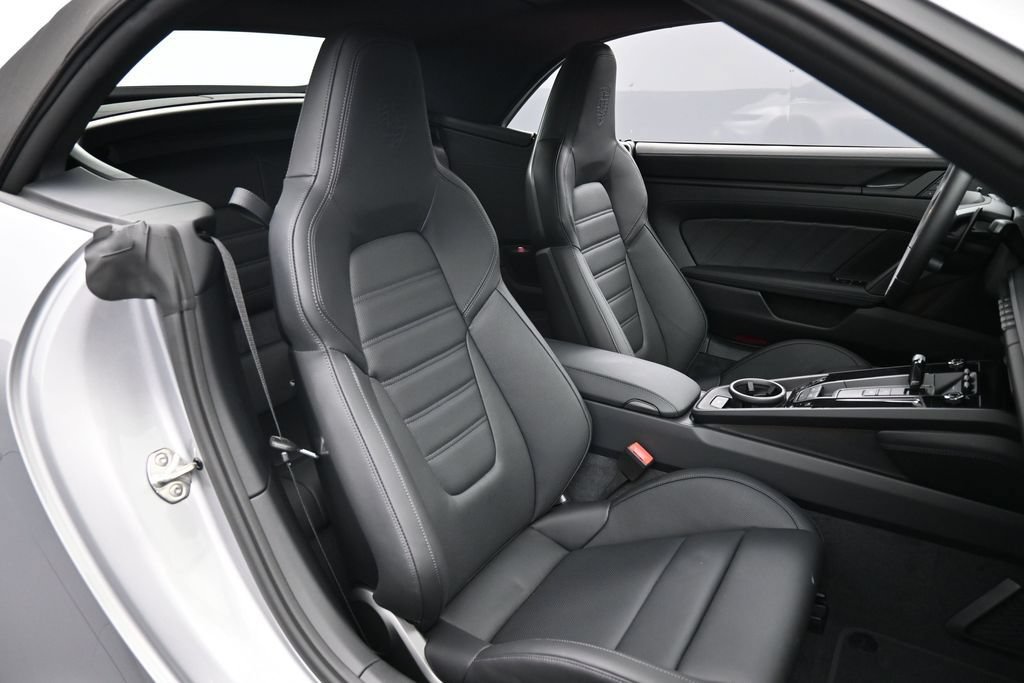 New 2026 Porsche 911 Carrera 4 GTS AWD/4WD image 27