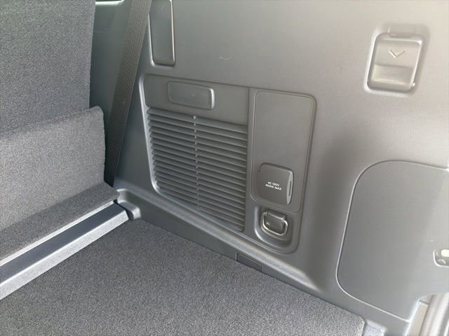 New 2026 Ford Expedition Platinum w/ Stealth Appearance Package image 17