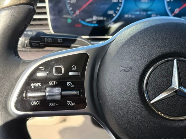 Used 2021 Mercedes-Benz GLS 450 4MATIC image 17