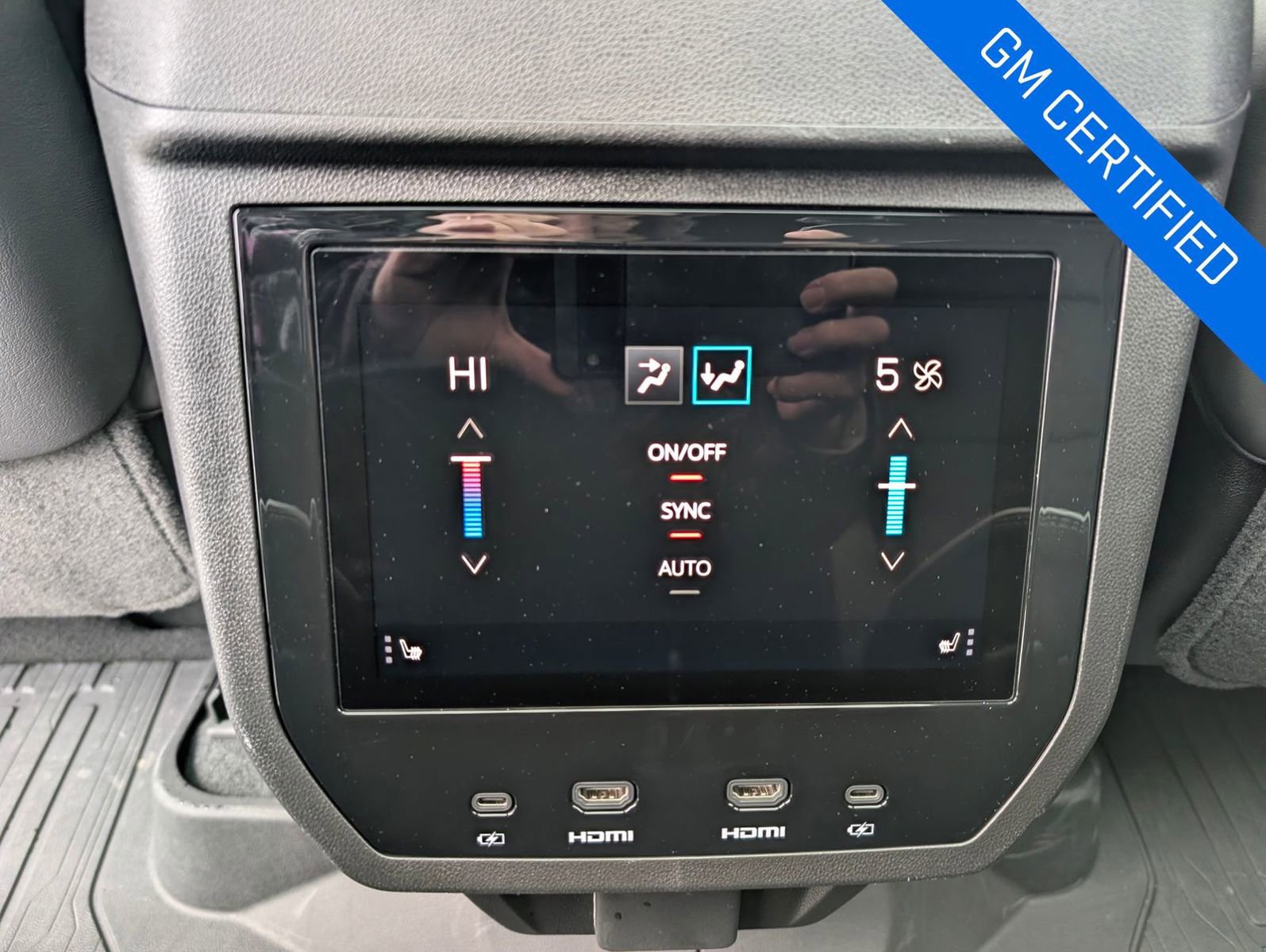 Used 2025 GMC Yukon AT4 Ultimate w/ LPO, Floor Liner Package image 35