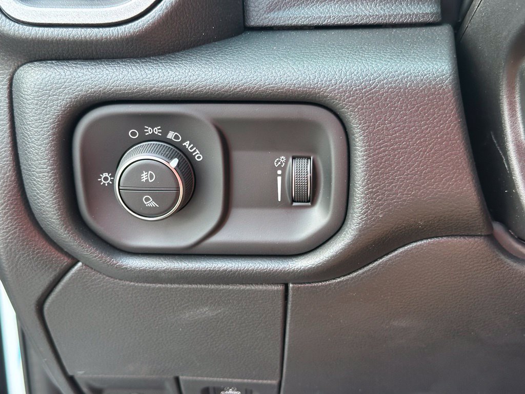 New 2026 RAM 3500 Tradesman AWD/4WD image 31