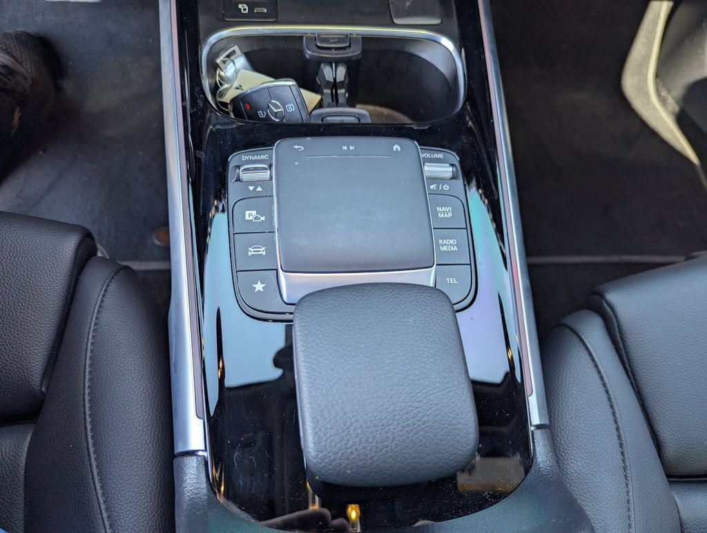 Used 2022 Mercedes-Benz EQB 350 4MATIC image 14