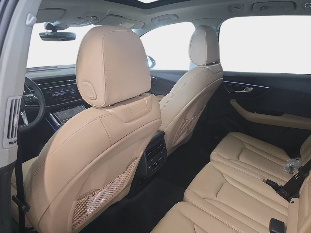 New 2026 Audi Q7 2.0T Premium Plus AWD/4WD image 7