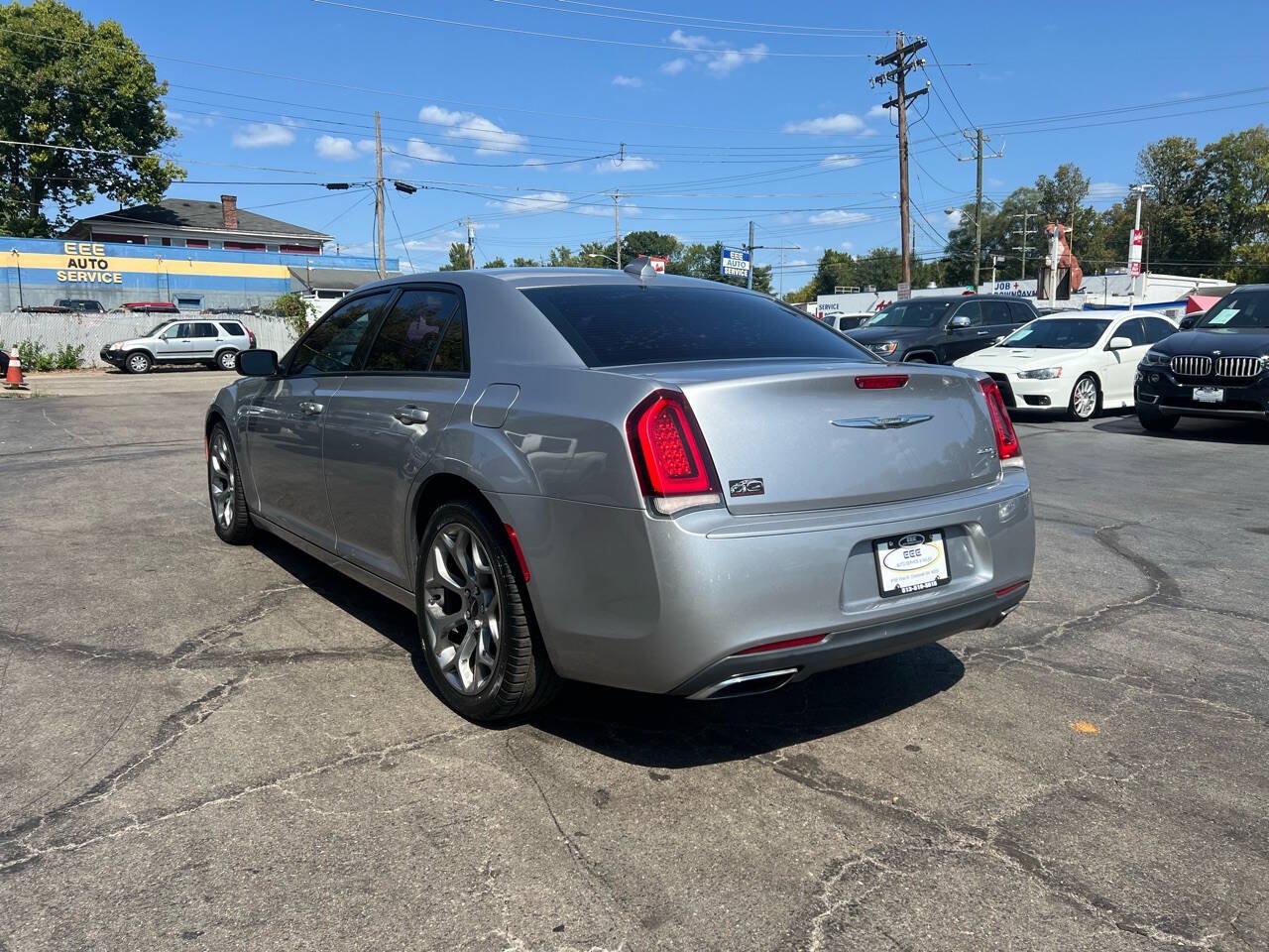 Used 2015 Chrysler 300 S RWD image 6