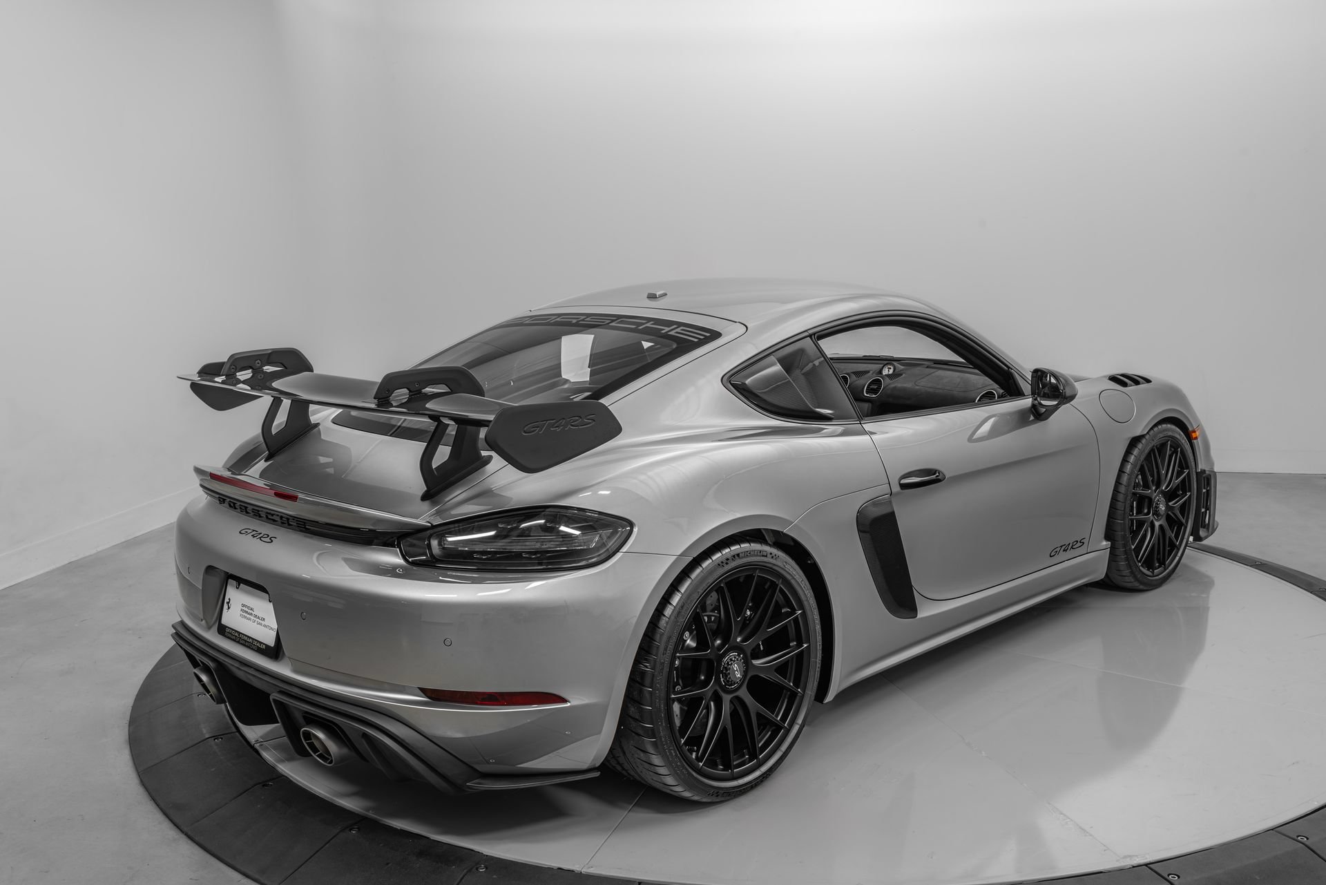 Used 2023 Porsche 718 Cayman GT4 RS RWD image 9