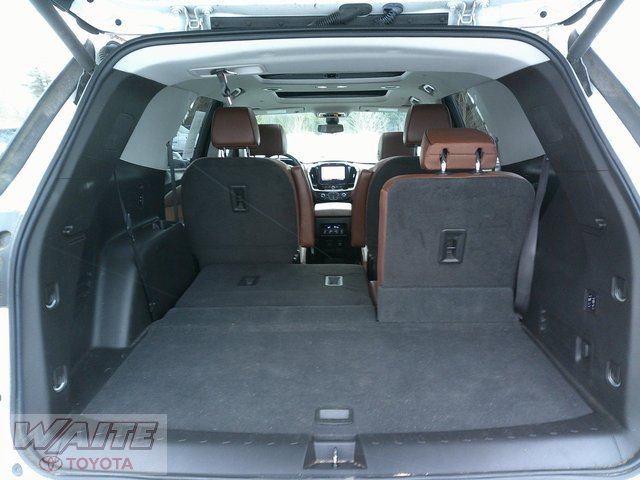 Used 2020 Chevrolet Traverse High Country image 32