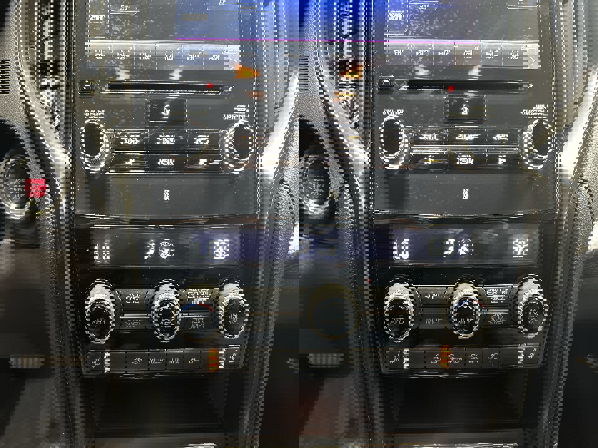 Used 2022 Subaru Ascent Onyx Edition image 12