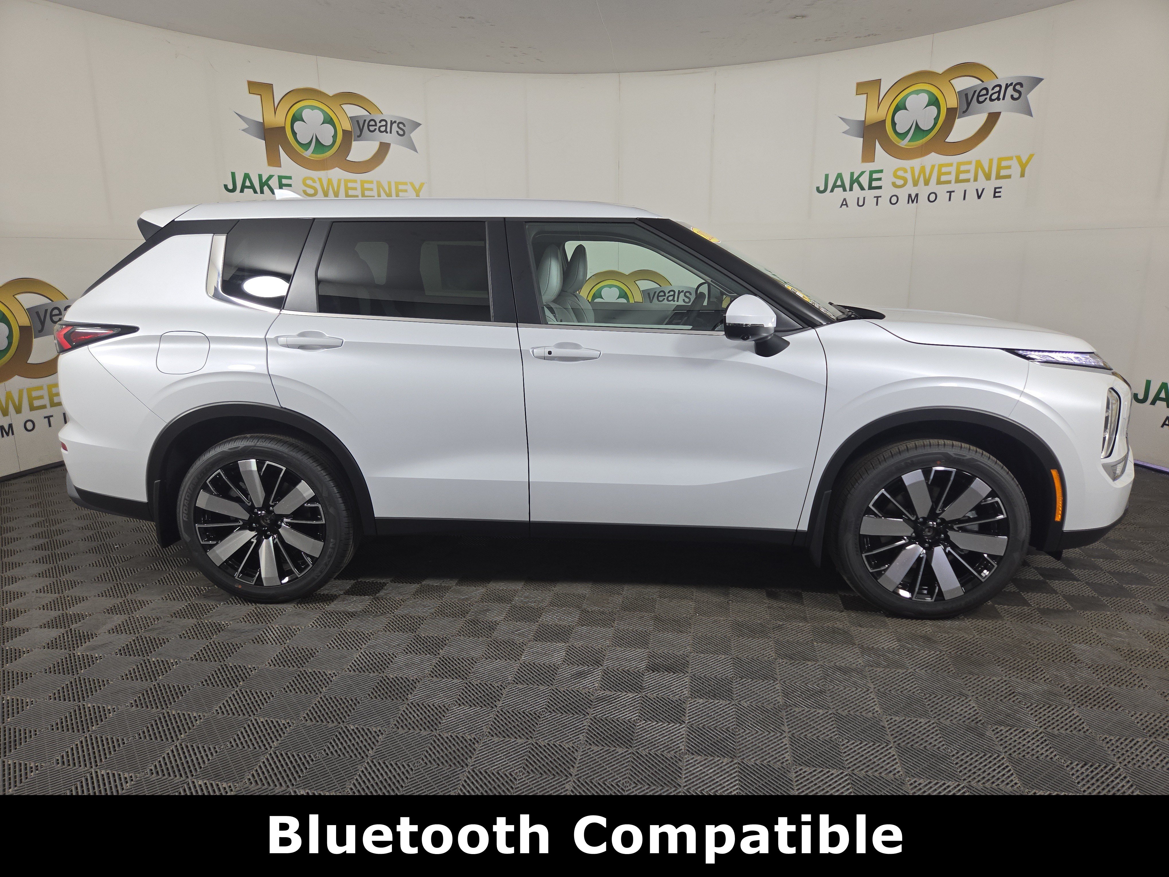 New 2026 Mitsubishi Outlander SE AWD/4WD image 8