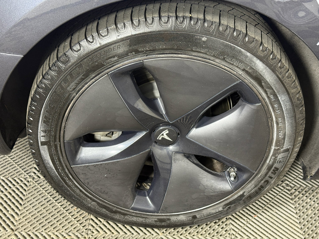 Used 2018 Tesla Model 3 Long Range image 6