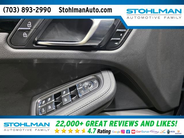 Used 2023 Porsche Macan AWD/4WD image 12