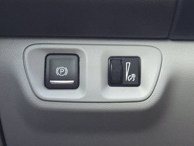Used 2020 GMC Acadia SLE w/ Driver Convenience Package FWD image 23