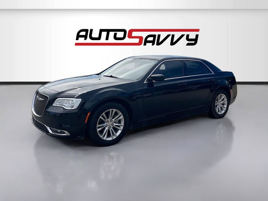Used 2021 Chrysler 300 Touring w/ Driver Convenience Group image 3