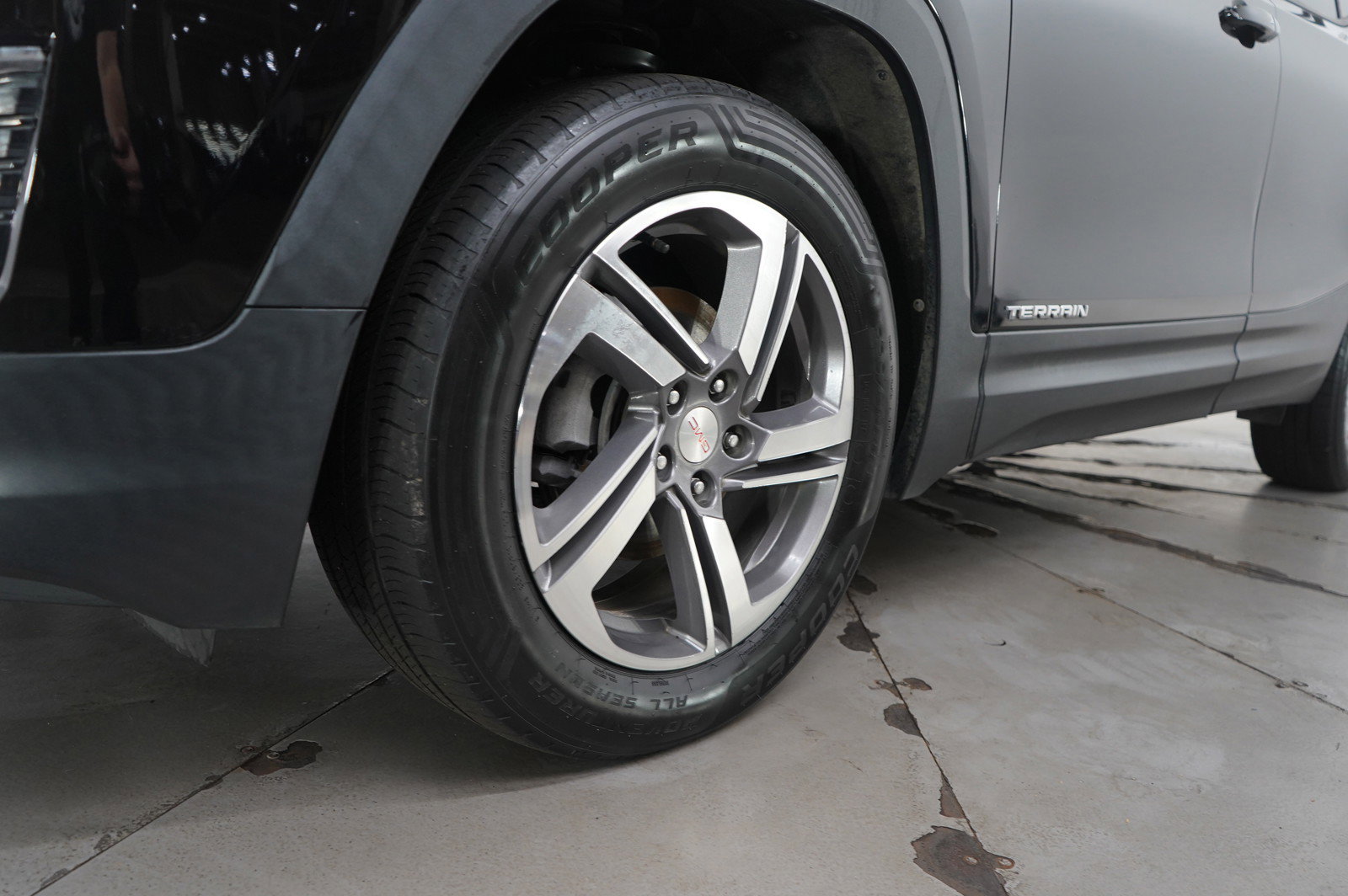 Used 2019 GMC Terrain SLT image 25