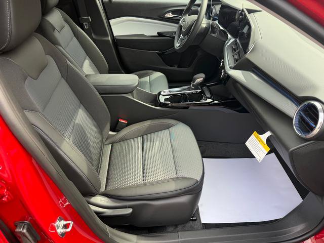 New 2026 Chevrolet Trax LT w/ Driver Confidence Package FWD image 12