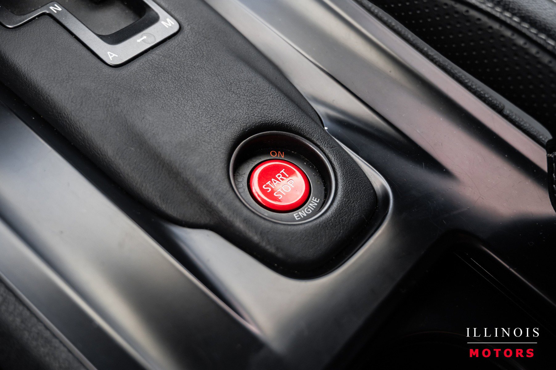 Used 2014 Nissan GT-R Premium image 31