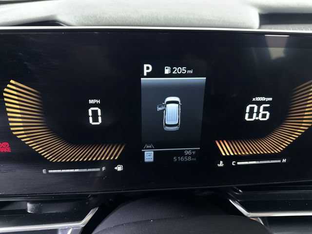 Used 2025 Kia Carnival FWD image 12
