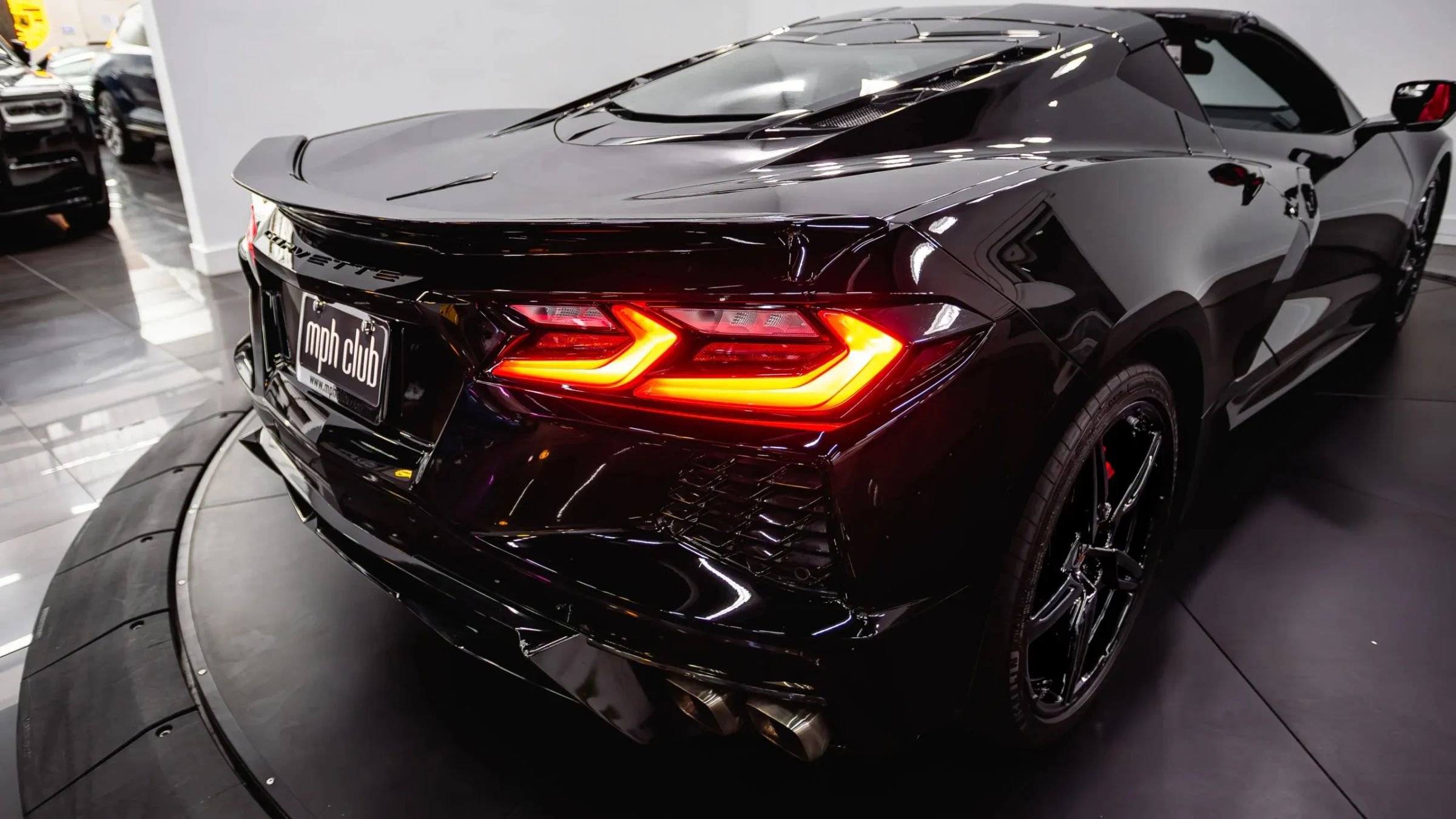 Used 2023 Chevrolet Corvette Stingray Coupe w/ 1LT image 22