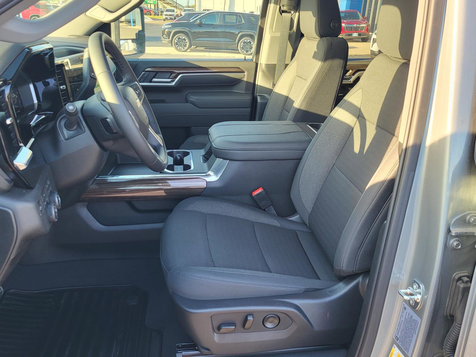 New 2026 Chevrolet Silverado 3500 LT w/ Texas Edition image 14