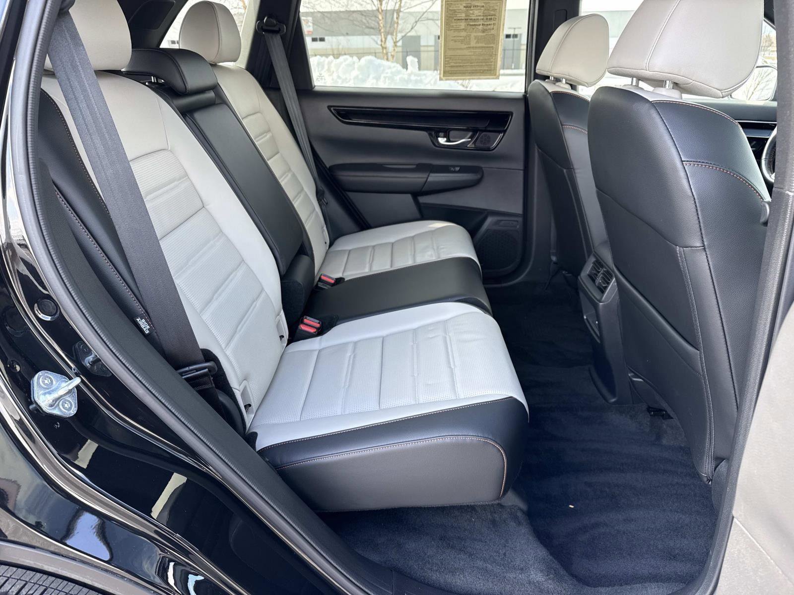 Used 2025 Honda CR-V Sport Touring image 20