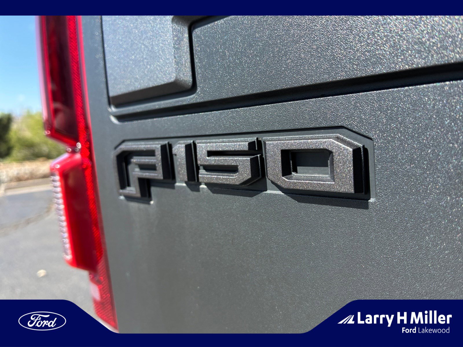 Used 2020 Ford F150 Raptor w/ Equipment Group 802A Luxury AWD/4WD image 23