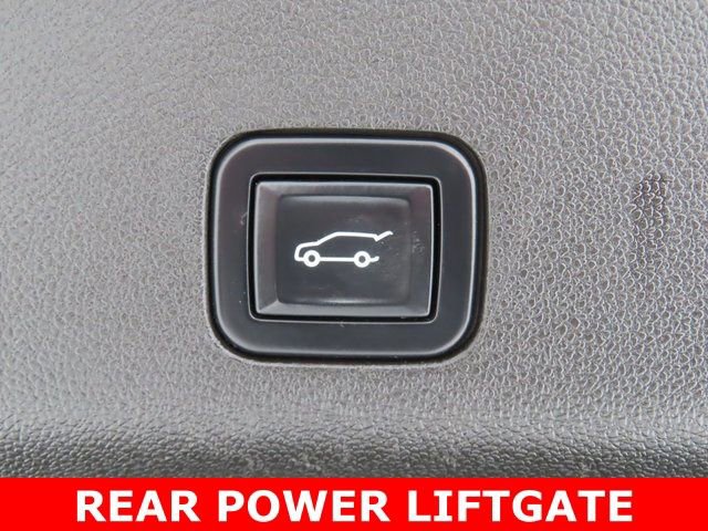 Used 2022 Cadillac Escalade ESV Sport w/ Touring Package image 36