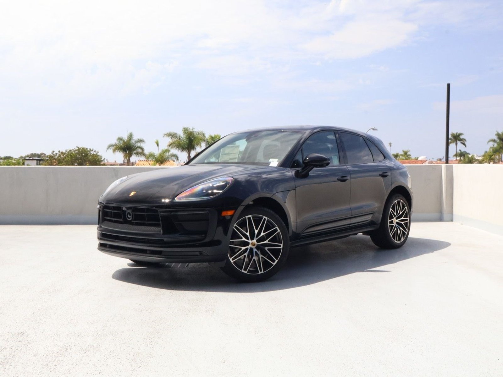 New 2026 Porsche Macan AWD/4WD image 1