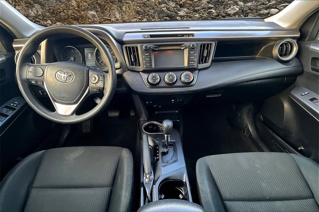 Used 2018 Toyota RAV4 LE w/ Carpet Mat Package image 13