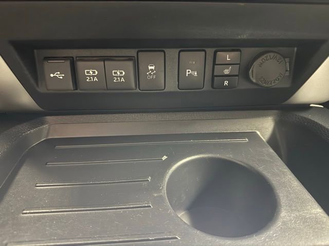 Used 2020 Toyota Tundra SR5 AWD/4WD image 17