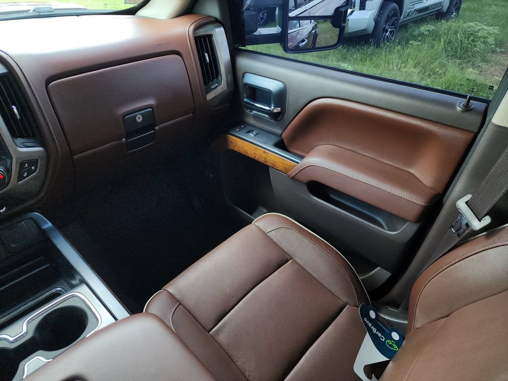 Used 2016 Chevrolet Silverado 2500 High Country w/ Duramax Plus Package AWD/4WD image 20