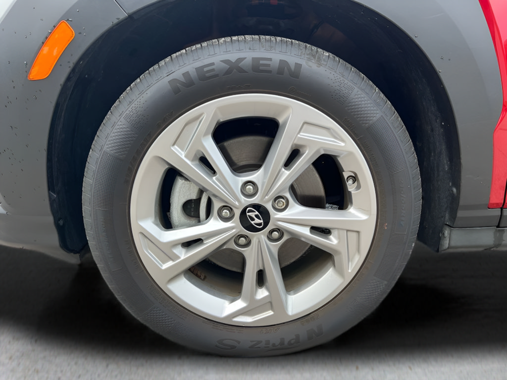 Used 2022 Hyundai Kona SEL AWD/4WD image 11