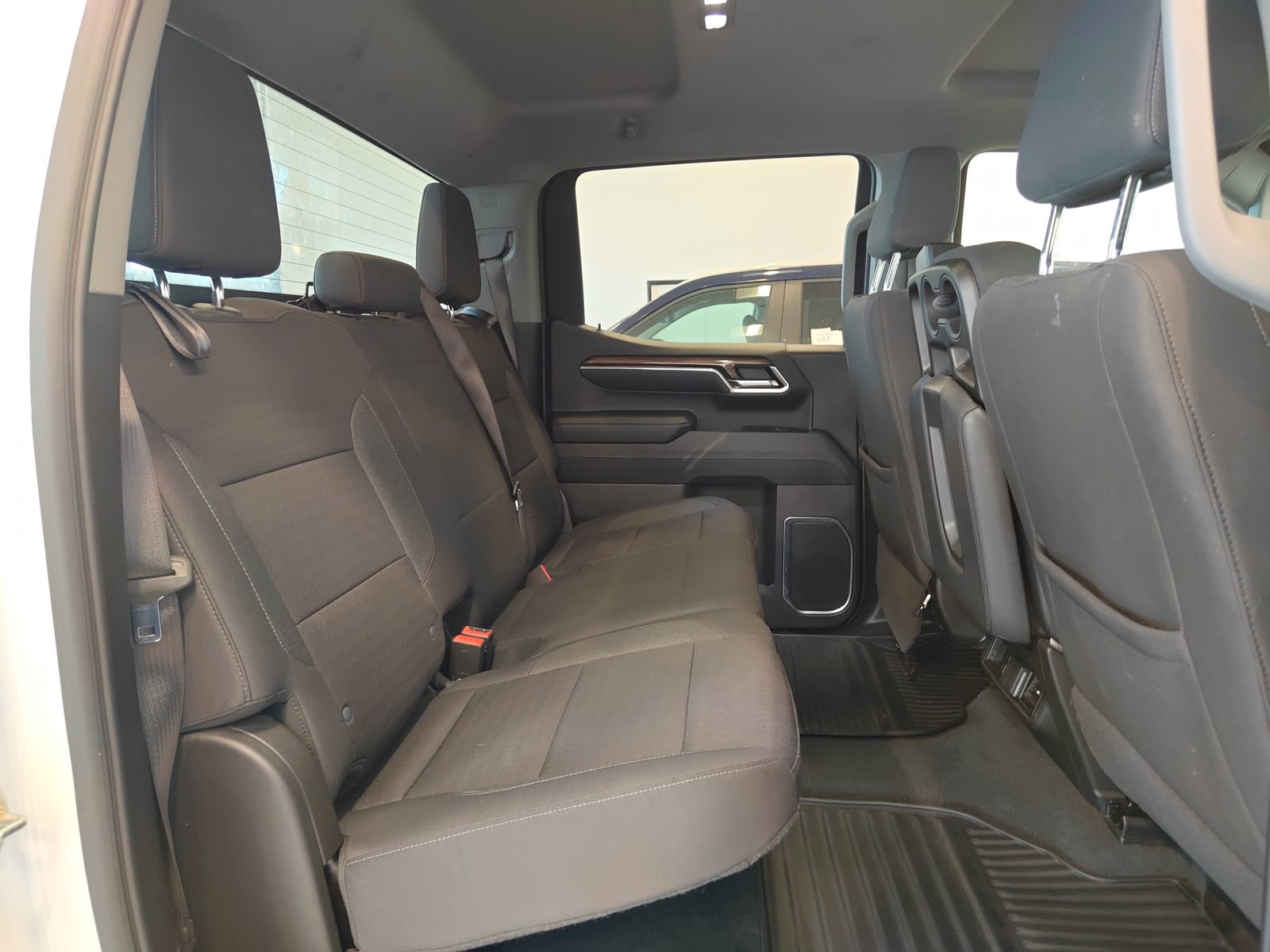 Used 2025 Chevrolet Silverado 1500 LT image 13