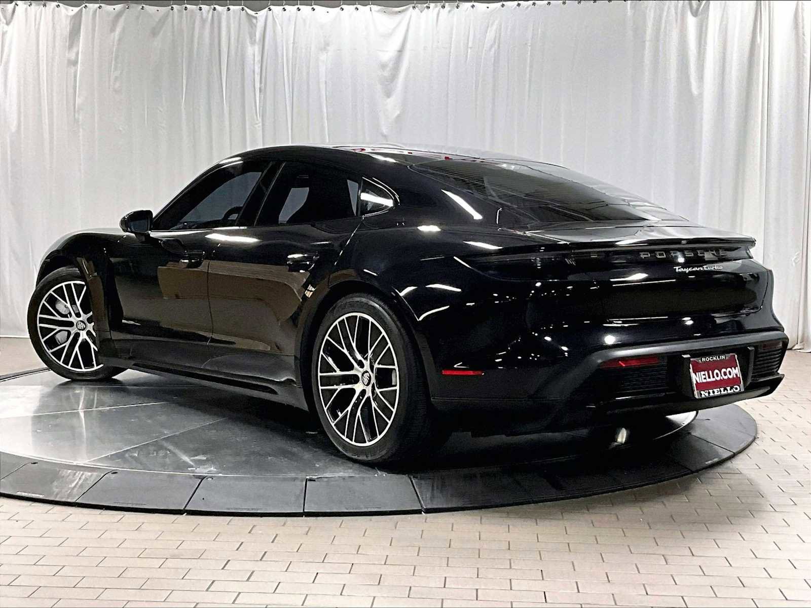 Used 2020 Porsche Taycan Turbo image 3