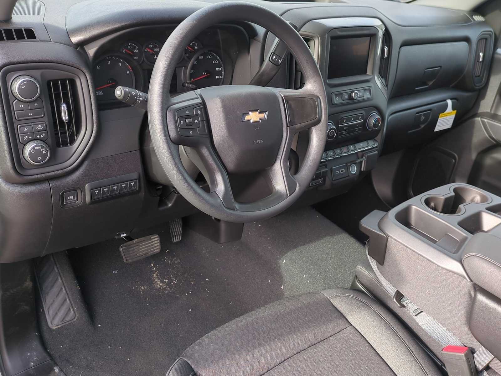 New 2026 Chevrolet Silverado 2500 Custom w/ Custom Value Package AWD/4WD image 12