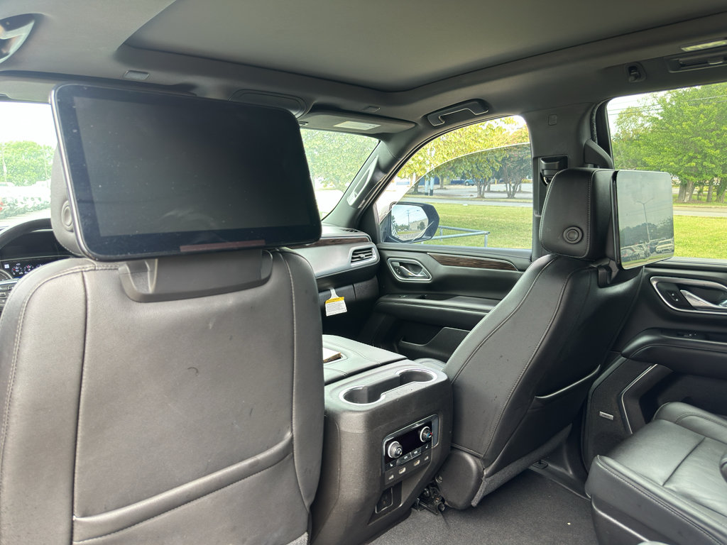 Used 2021 Chevrolet Tahoe Z71 w/ Z71 Signature Package AWD/4WD image 18