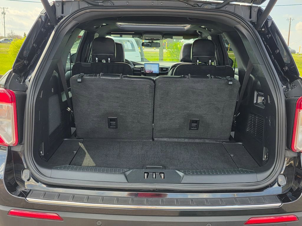 Used 2020 Ford Explorer Limited image 38