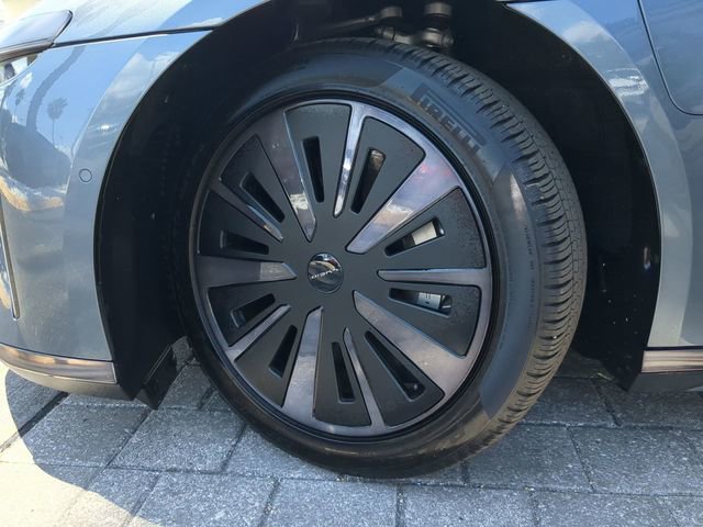 Used 2024 Lucid Air Pure RWD image 32