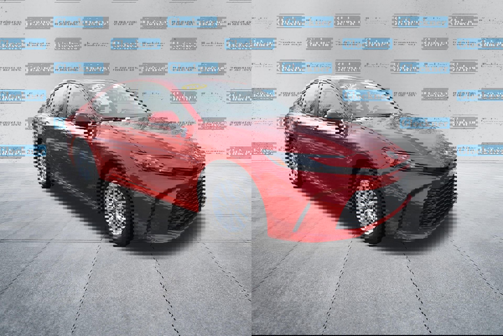 Used 2025 Toyota Camry LE image 3