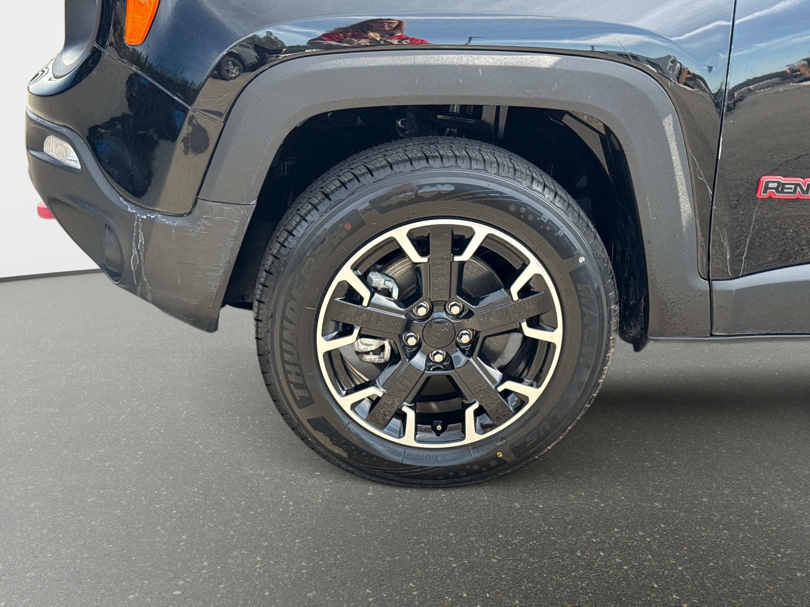 Used 2023 Jeep Renegade Trailhawk image 11