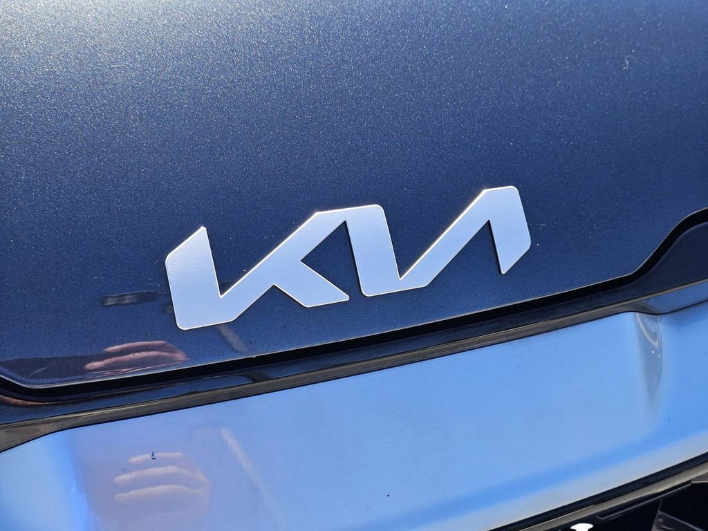 Certified 2024 Kia Sportage EX image 3