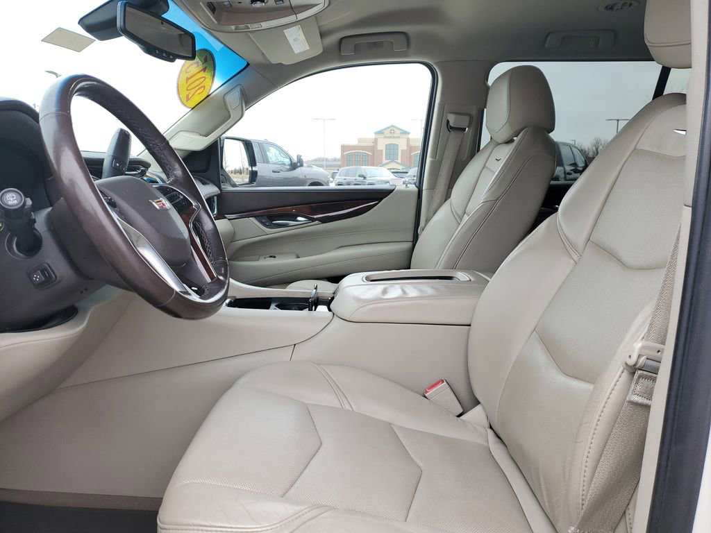 Used 2015 Cadillac Escalade ESV 4WD image 19
