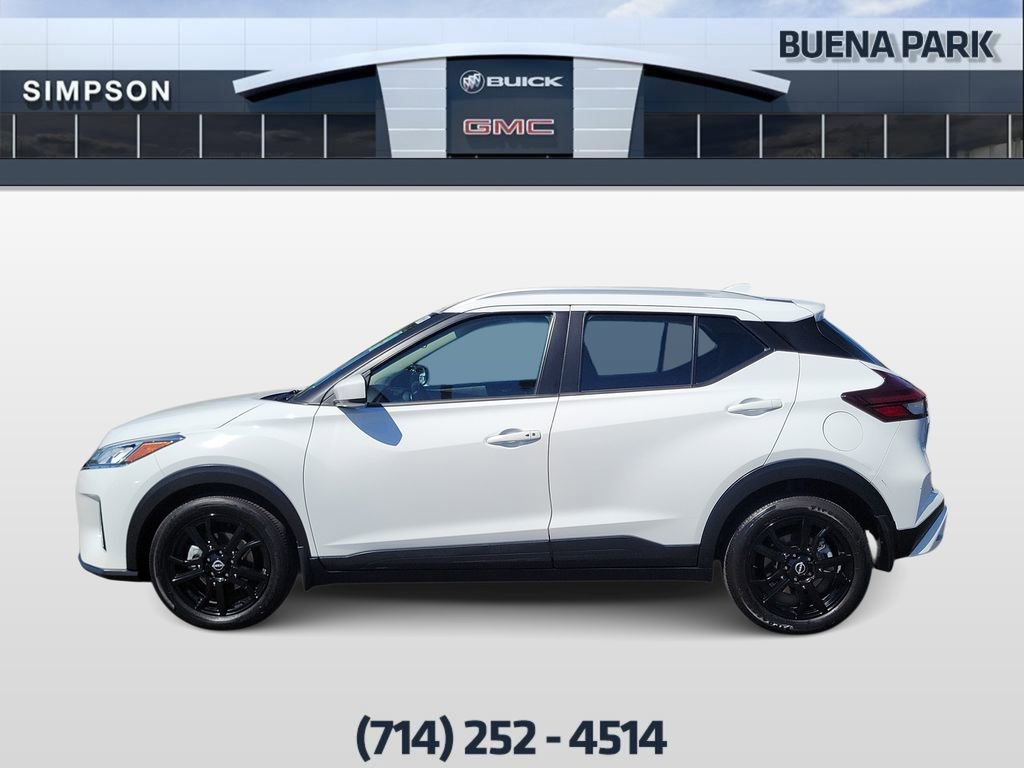 Used 2023 Nissan Kicks SV FWD image 5
