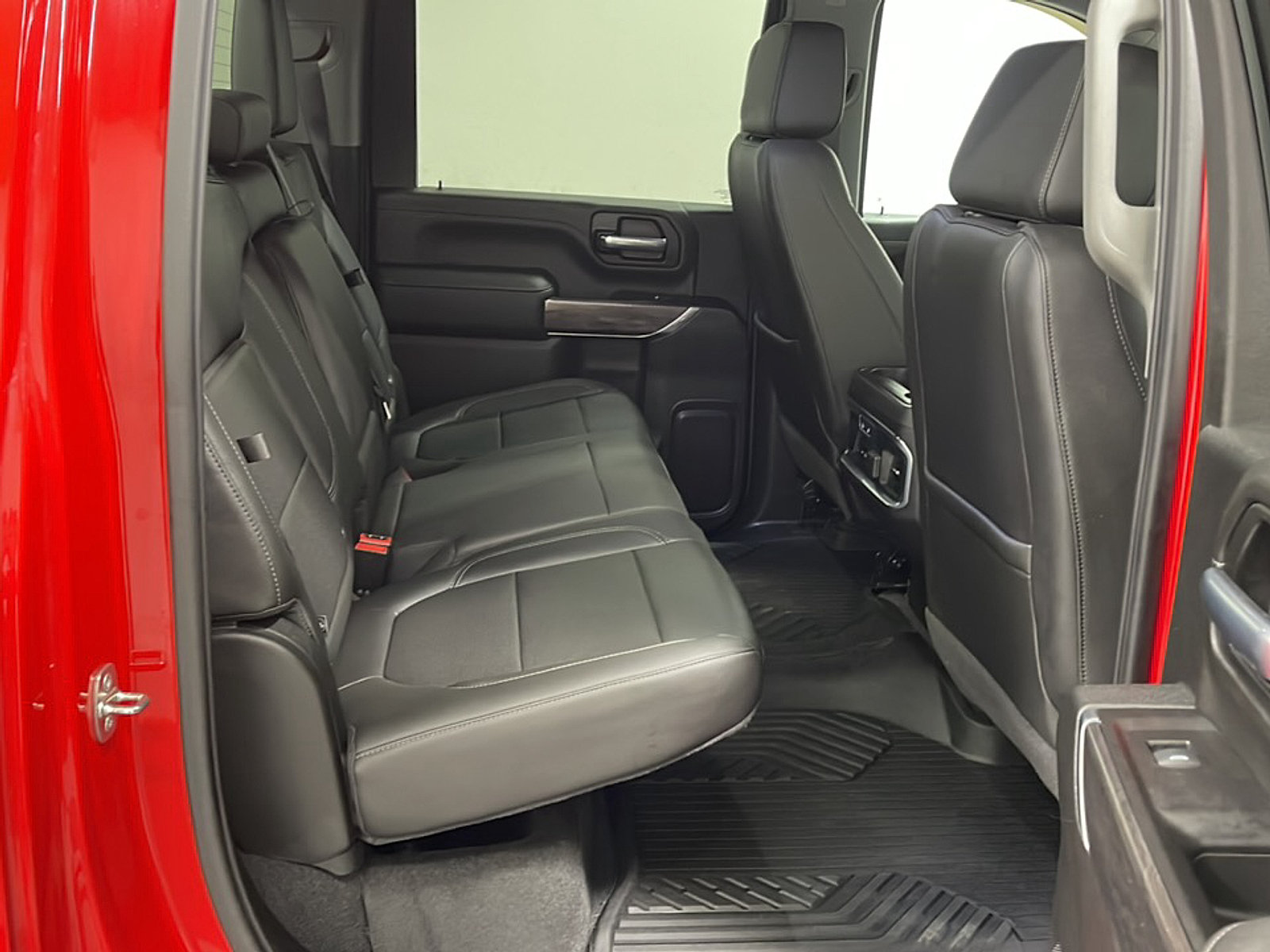 Used 2020 Chevrolet Silverado 2500 LTZ AWD/4WD image 19